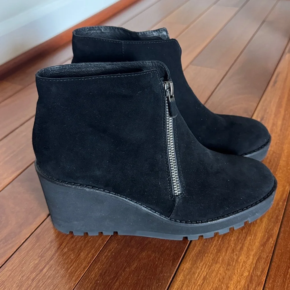 Eileen Fisher Black Suede Ankle Boots